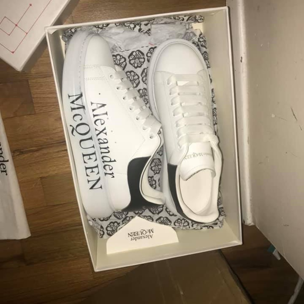 Alexander McQueen sneakers 🤤✨